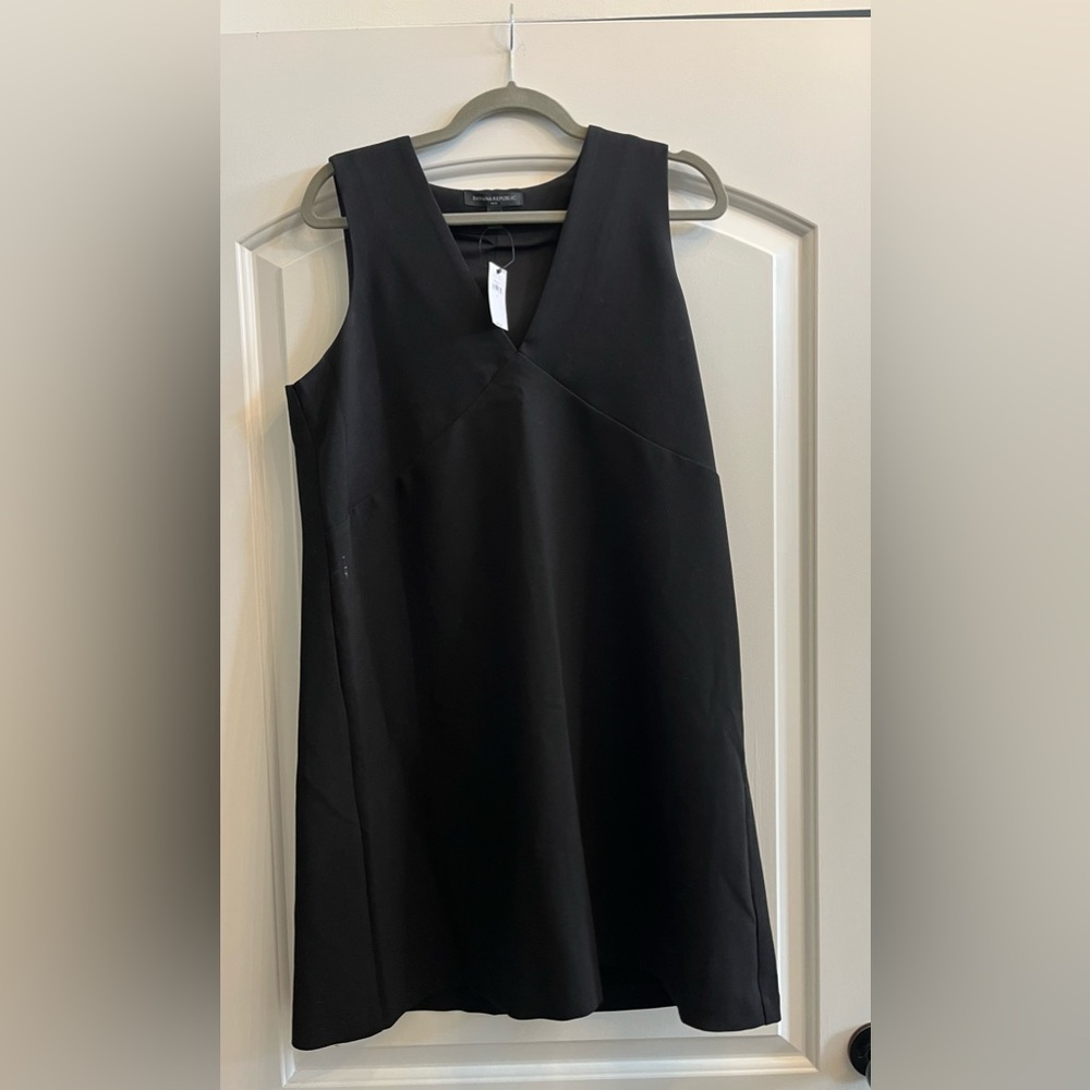 Banana Republic Black Sheath Mini Dress V-neck Sleeveless
